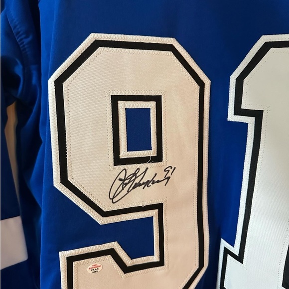 Tampa Bay Lightning Steven Stamkos Autographed Jersey - Picture 2 of 3